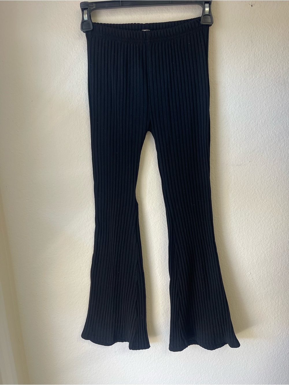 SHEIN Black Ribbed Flared Kids Leggings